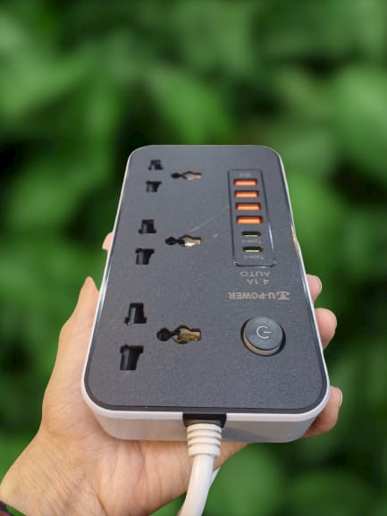 Universal Extension Lead with Multiple Function,UK Plug 3 Pin Socket Outlet with 3 Gang | 4 USB Port | 2 Type-C Port,3M Electric Socket Mains Strip for Home,Kitchen,and Office (Black)